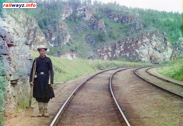 недалеко от города Усть-Катав на реке Юрюзань в 1910 году.