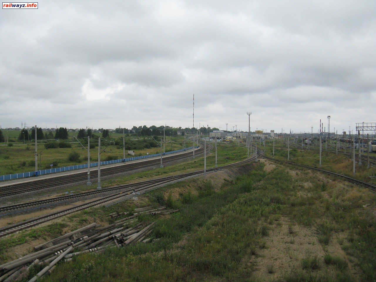 Пассажирская платформа даниловского направления. Вид в сторону Вологды-1