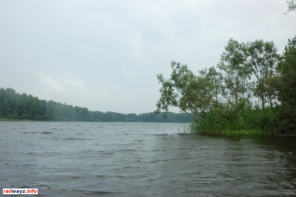 Озеро Медесно