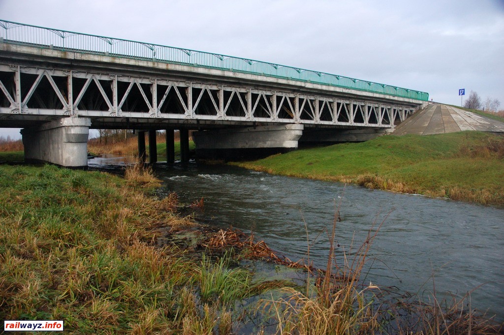 Мост а/д М1 через Адров