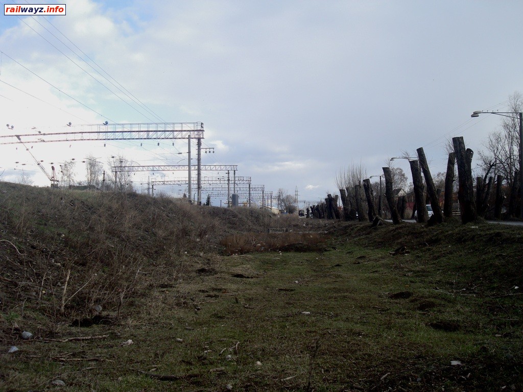 Линия Жмеринка - Подволочиск. Вид на станцию Гречаны с дороги