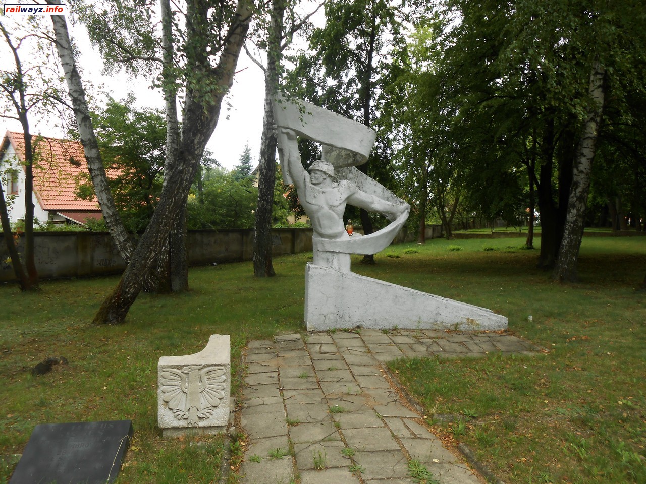Памятник польским солдатам, Военное кладбище, Ольштын