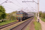 Тепловоз 2М62У-0208 с поездом СПб - Львов на перегоне Ровно - Здолбунов