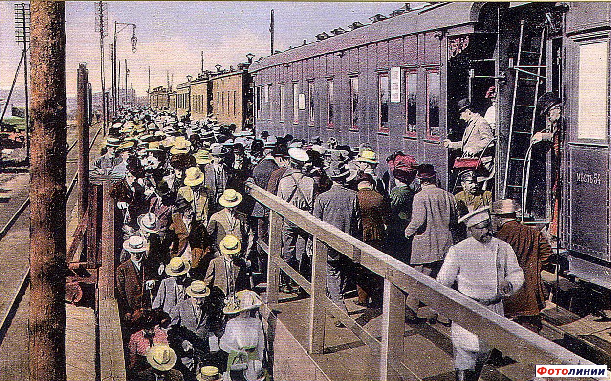Дачный поезд на станции Рига II. Начало 20 века