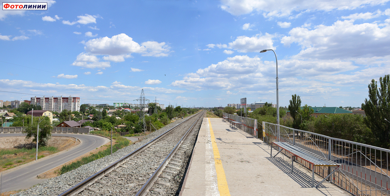 Вид с платформы в сторону Астрахани