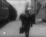 станция Барановичи-Полесские: Кадр из фильма "Руины стреляют"