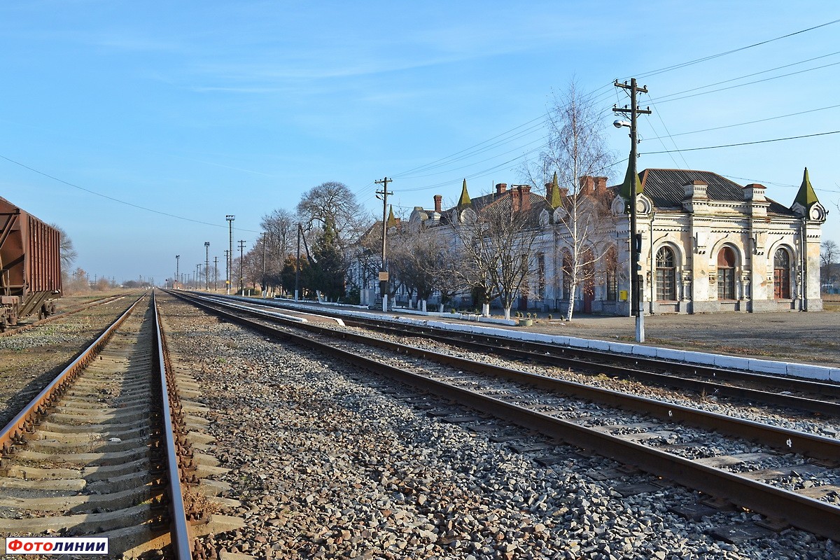Станция Новоселица. Вид в сторону ст. Мамалыга — Railwayz.info
