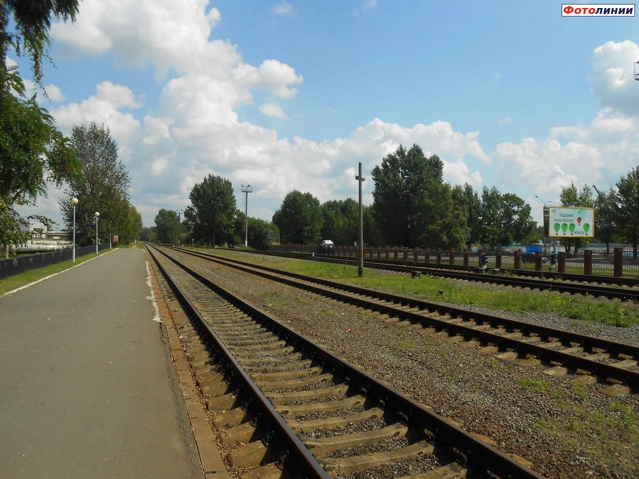 Вид с 3-й платформы в сторону от вокзала