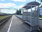 станция Суоярви I: Новый пассажирский павильон и новая табличка. Вид в сторону ст. Веркко