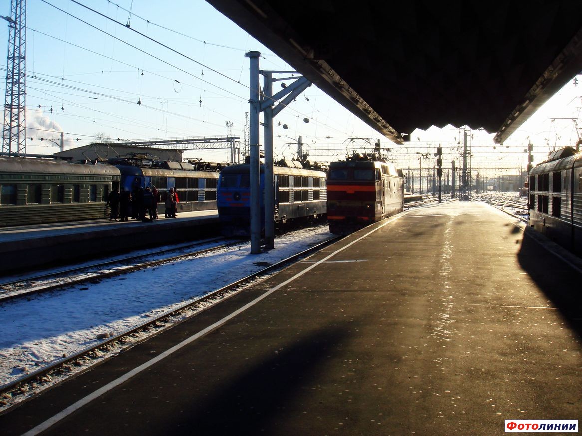Вид с платформы в сторону Москвы