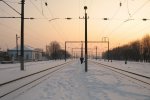 станция Ждановичи: Заснеженная платформа, вид в направлении Минска