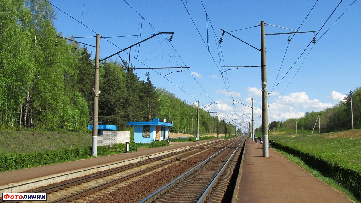 Вид с платформы в сторону Минска