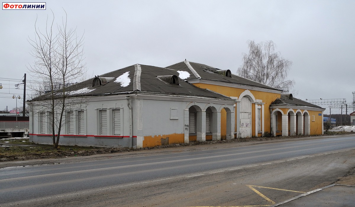 Старый вокзал, вид из города