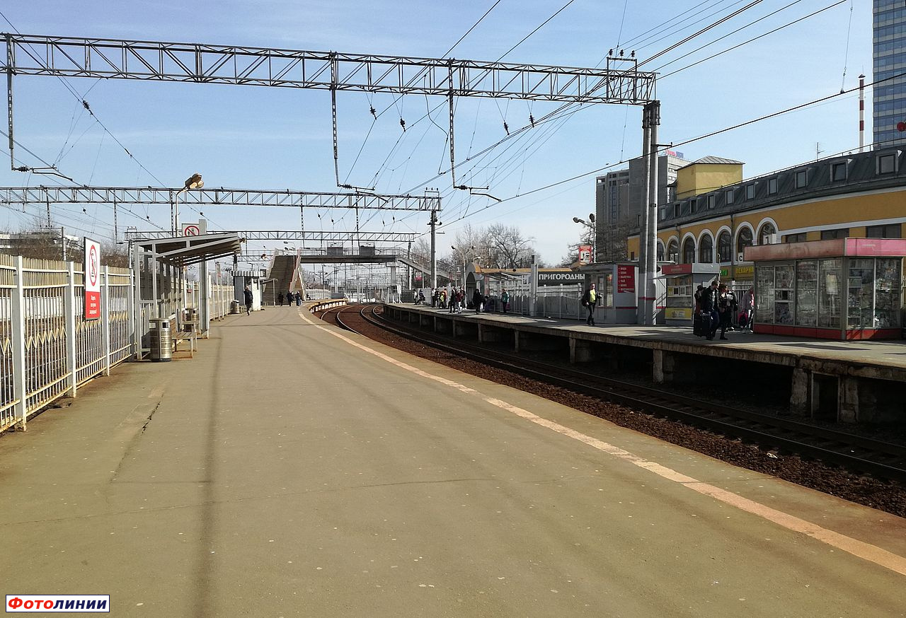 Вид со второй платформы в сторону ст. Кусково и Андроновка