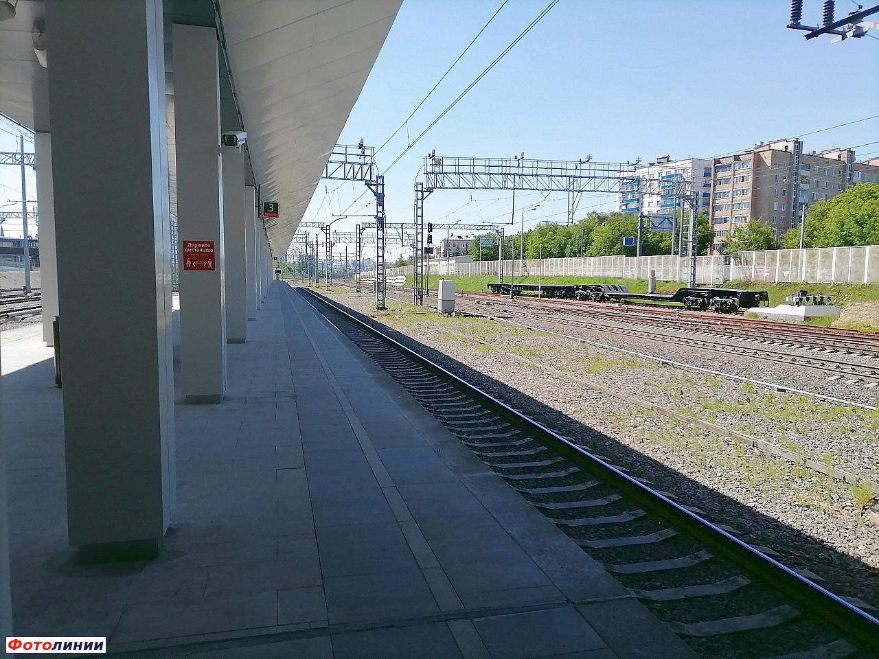 Вид с западной платформы в сторону ст. Лефортово