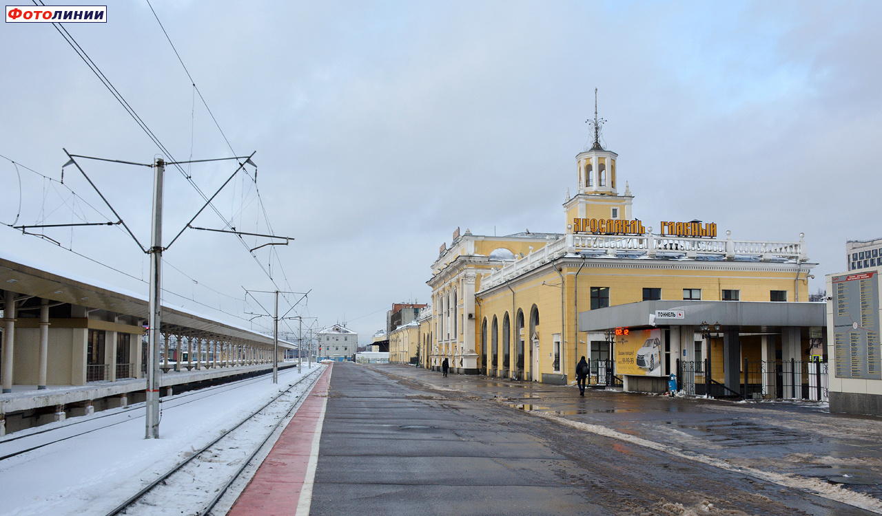 Вид с 1-й платформы в сторону Данилова/Рыбинска