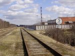 станция Рига-Пречу: Знак ограничения скорости по вагонным весам на подъездном пути Рижской ТЭЦ-2