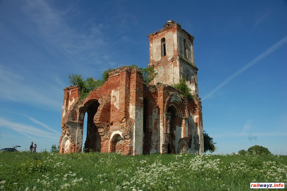 Заброшенная церковь в д. Белая Церковь