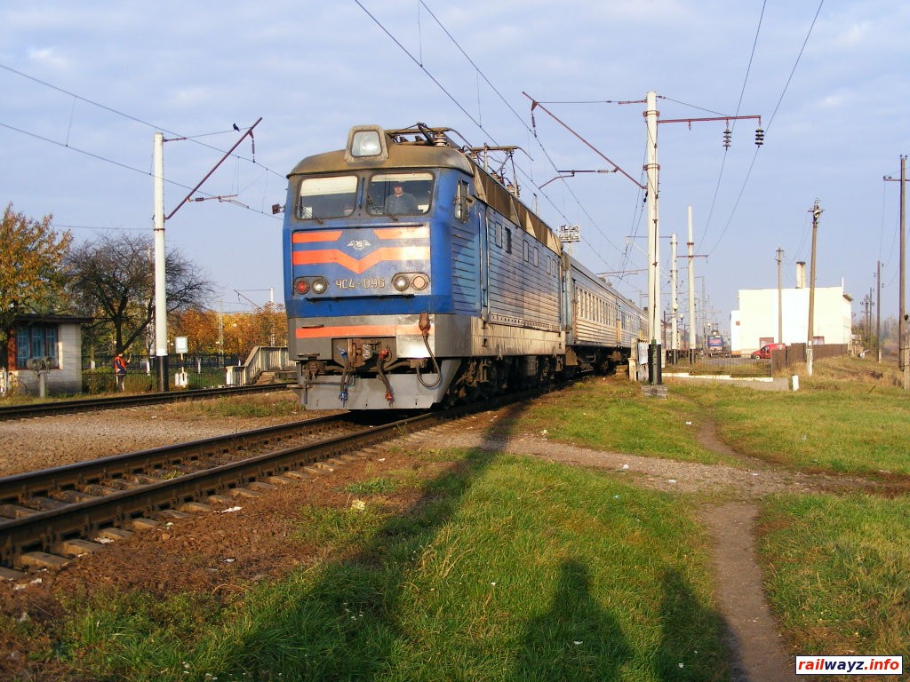 Электровоз ЧС4-096 с поездом Ковель-Симферополь на перегоне Ковель-Любитов