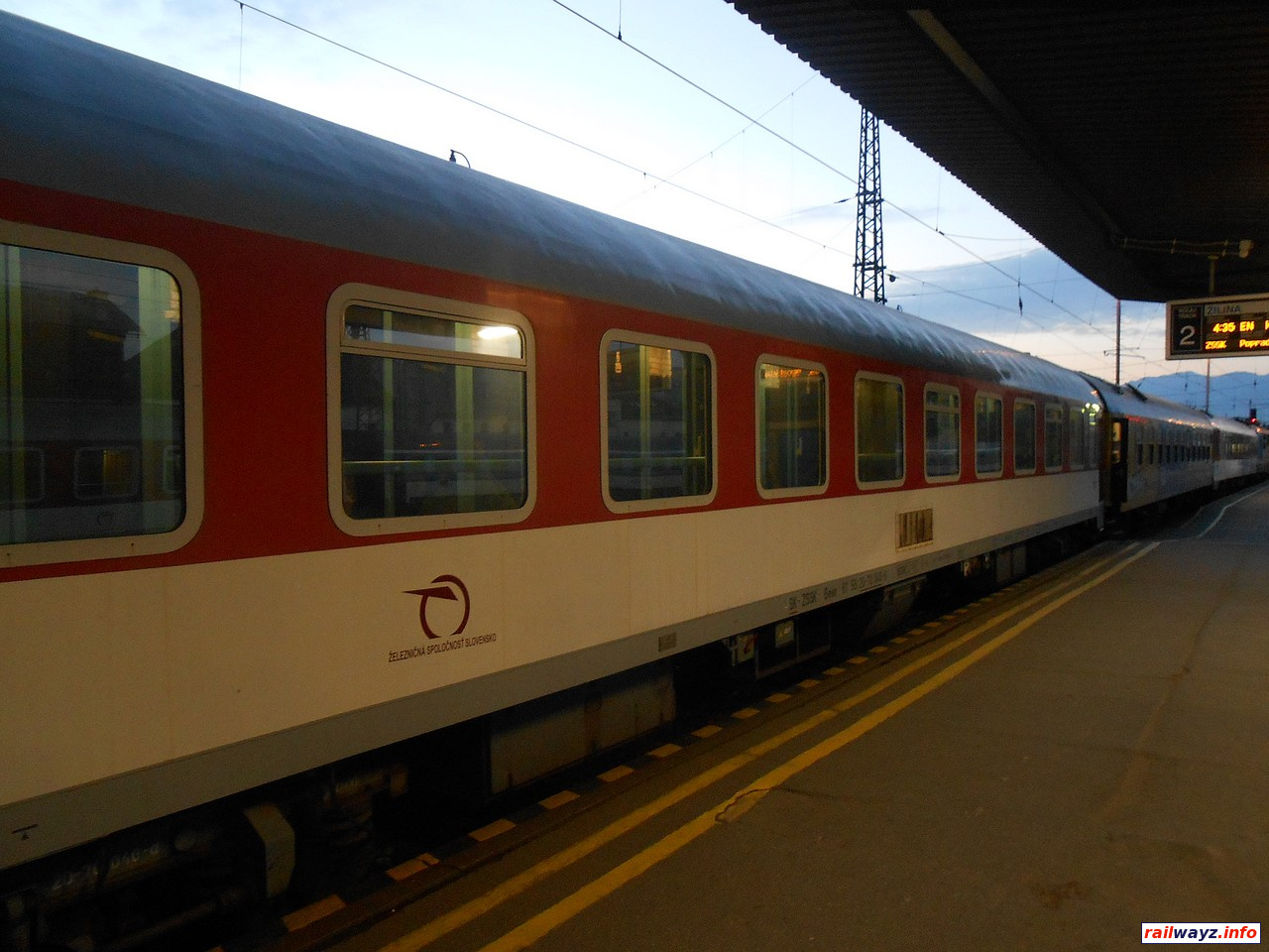 Вагон 374 поезда Прага - Кошице, ст. Жилина
