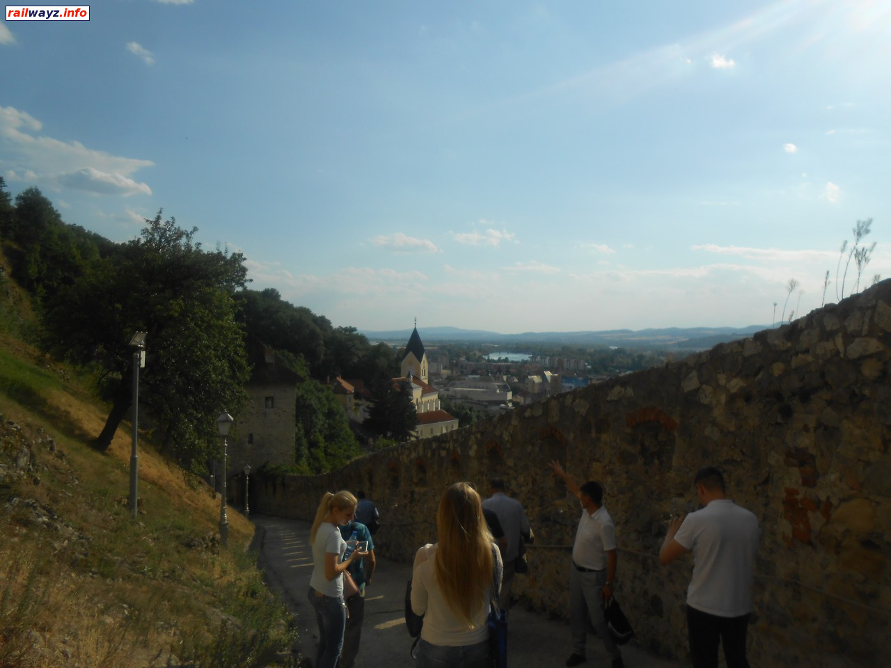 Дорога вдоль крепостной стены замкового двора, Тренчин