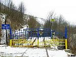 Украино - Румынский пограничный переход. Украинские и Румынские ворота.
