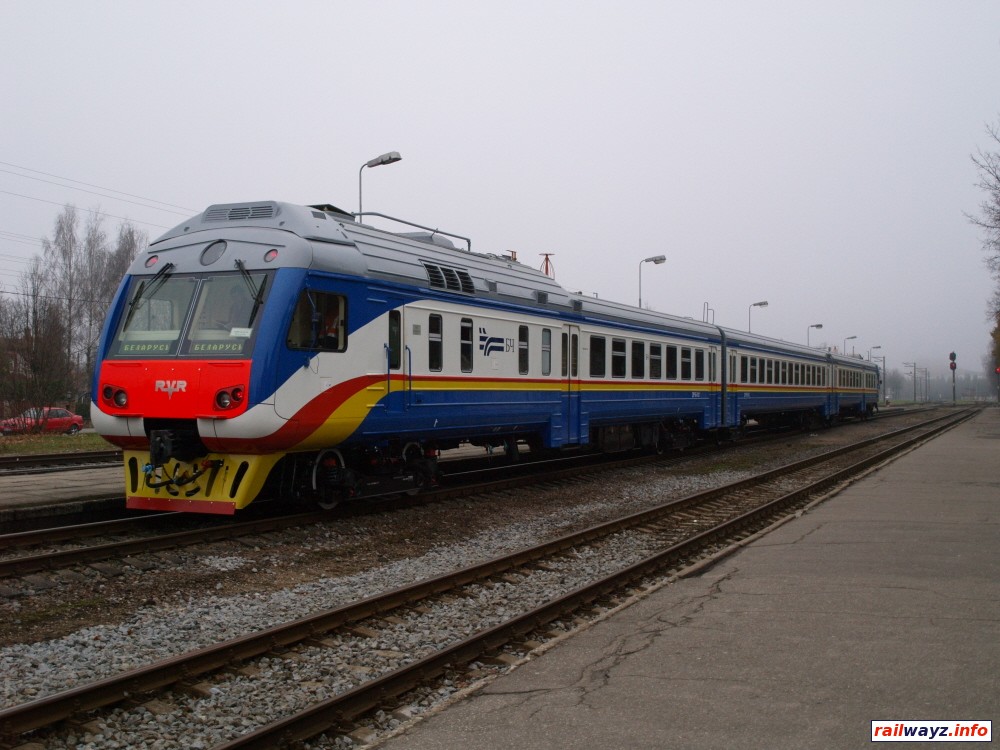 Дизель-поезд ДР1Б-512, ст. Сигулда