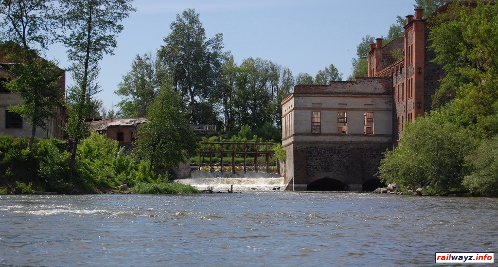Здание мельницы в д. Соколец (фото - Сушкевич Сергей)