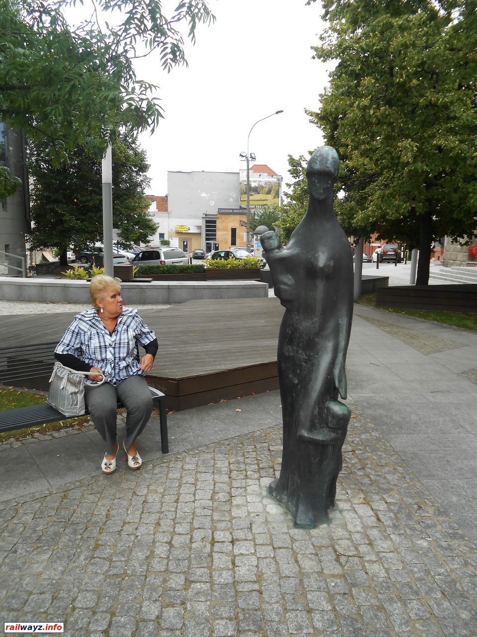 Памятник возле Новой ратуши, Ольштын