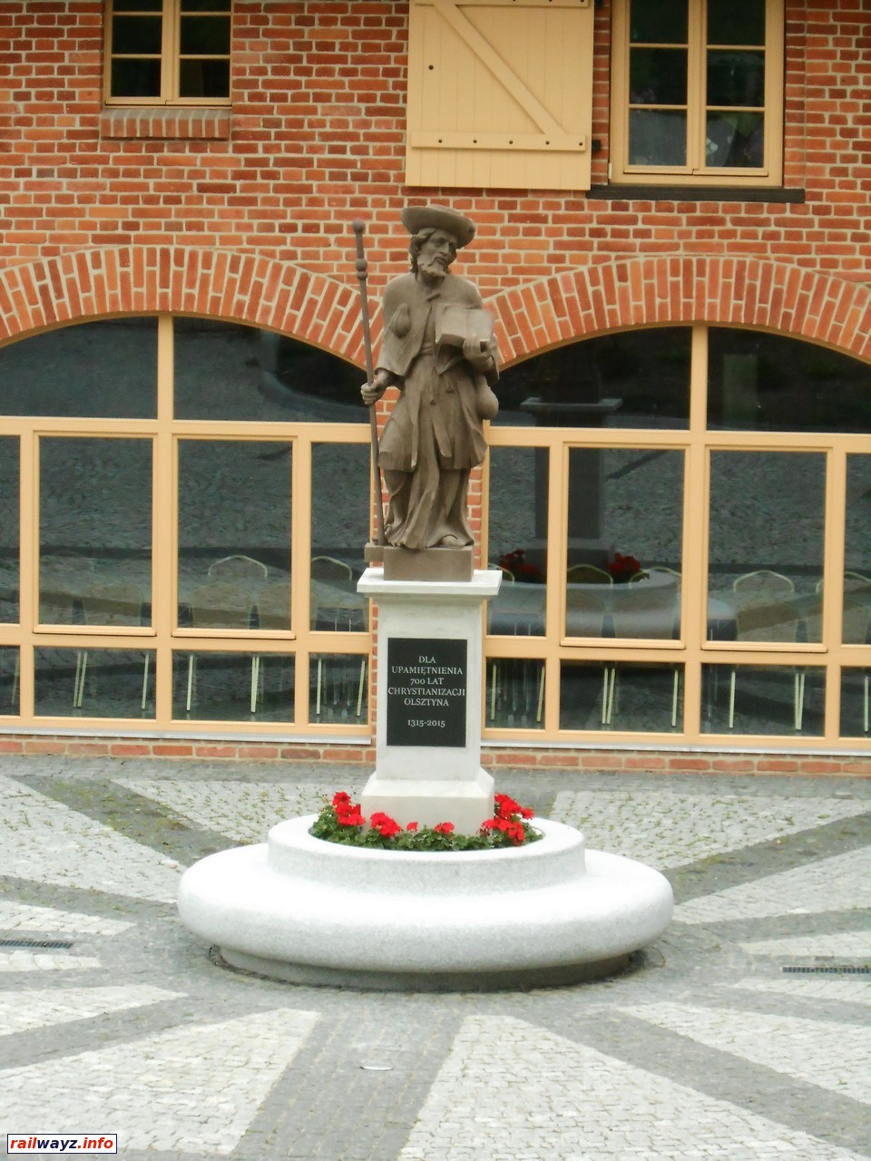 Памятник 700-летию крещения Ольштына