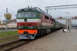 Тепловоз ТЭП70-0381 с поездом 61 Санкт-Петербург - Кишинев