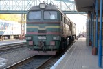 Тепловоз 2М62У-0274 под поездом 115 Ивано-Франковск - Харьков