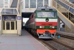 Тепловоз ТЭП70-0285 с поездом 372 Львов - Могилёв