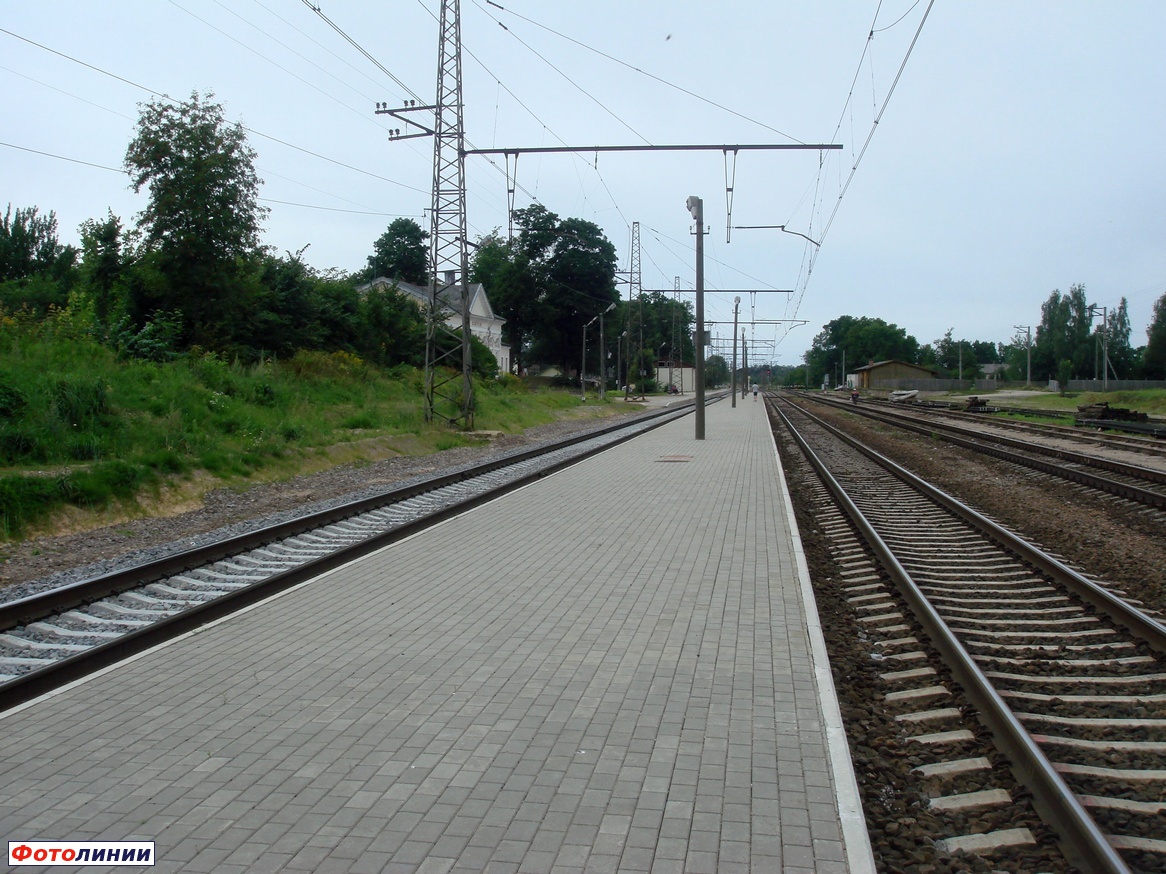 Вид с перрона в сторону Лиелварде