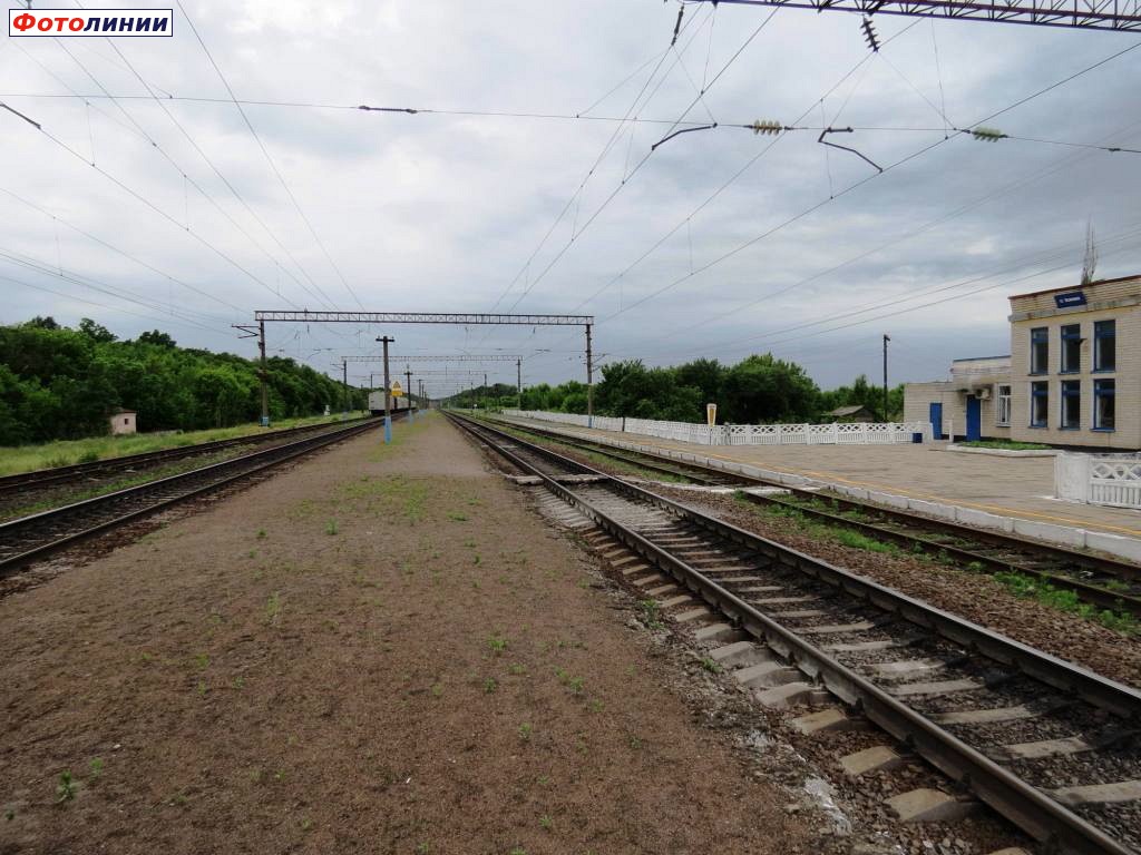 Вид с платформы в сторону Алексеевки