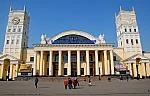станция Харьков-Пассажирский: Вид вокзала со стороны площади