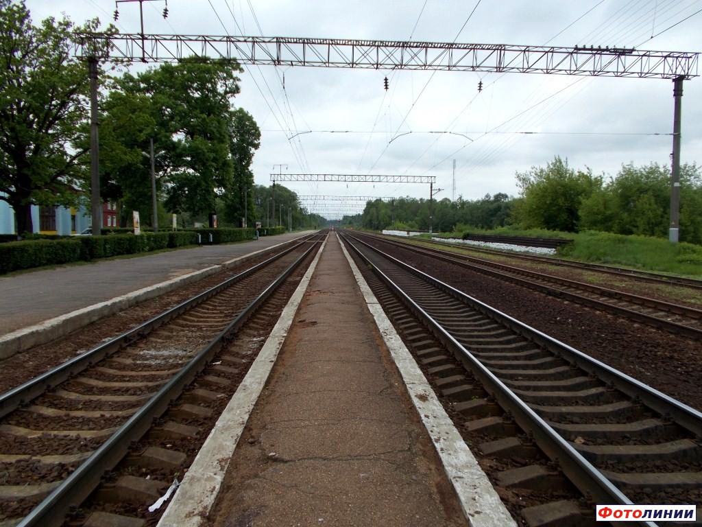 2-я платформа, вид в сторону Минска