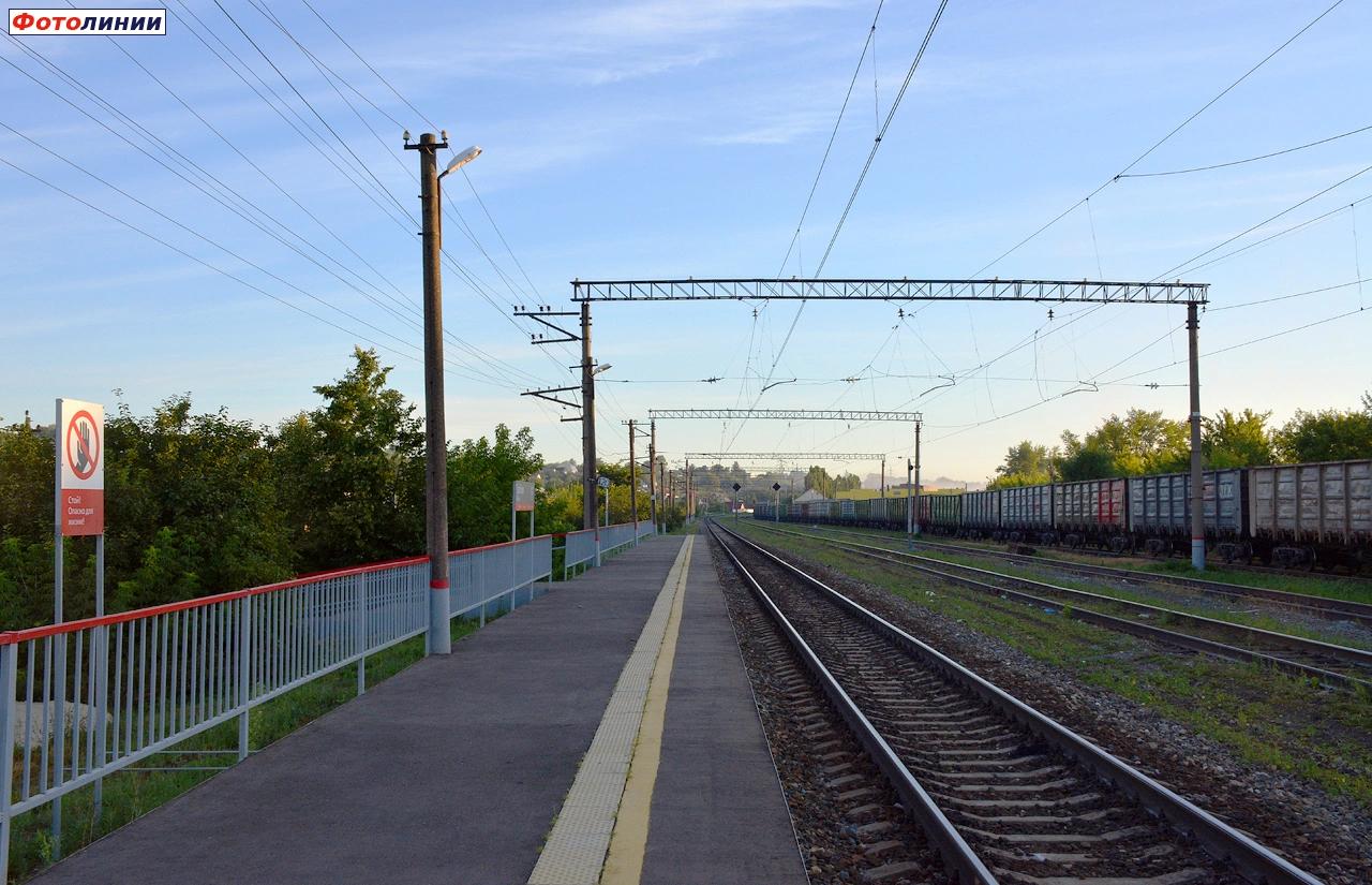 Вид с платформы в сторону Рузаевки