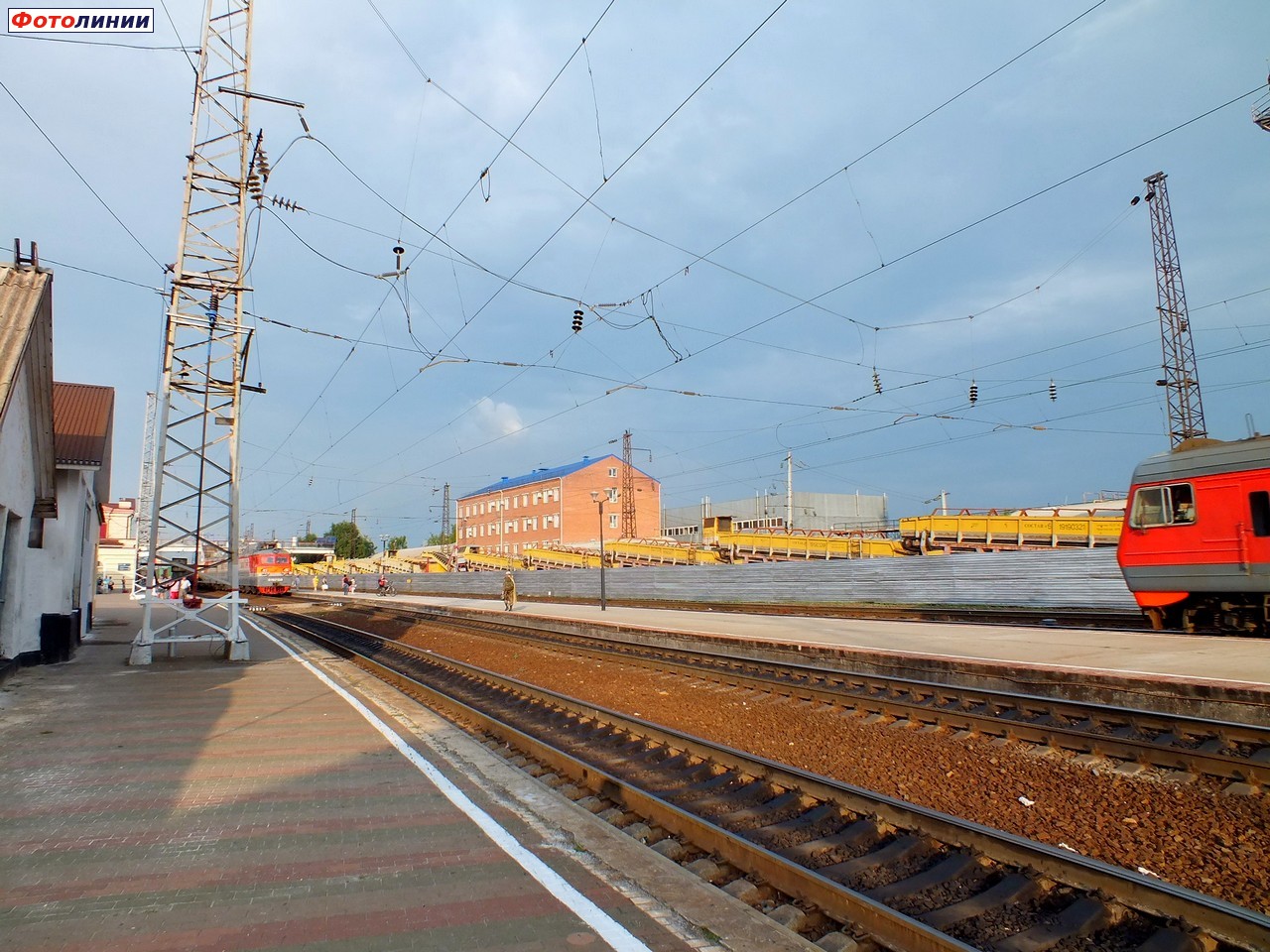 Вид с первой платформы, здание ПЧМ-Новочеркасск