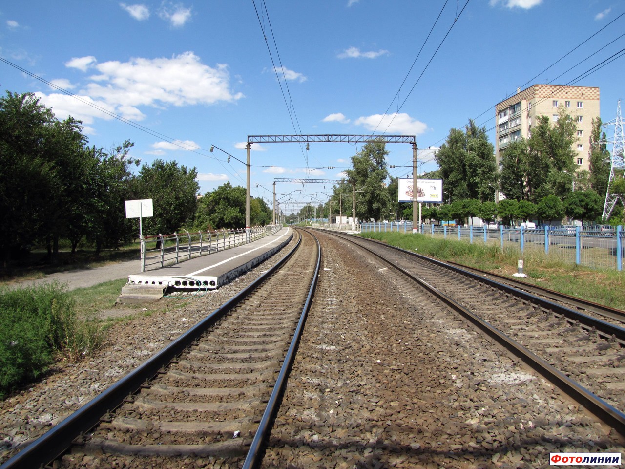 Вид платформ в сторону ст. Ростов-Товарный