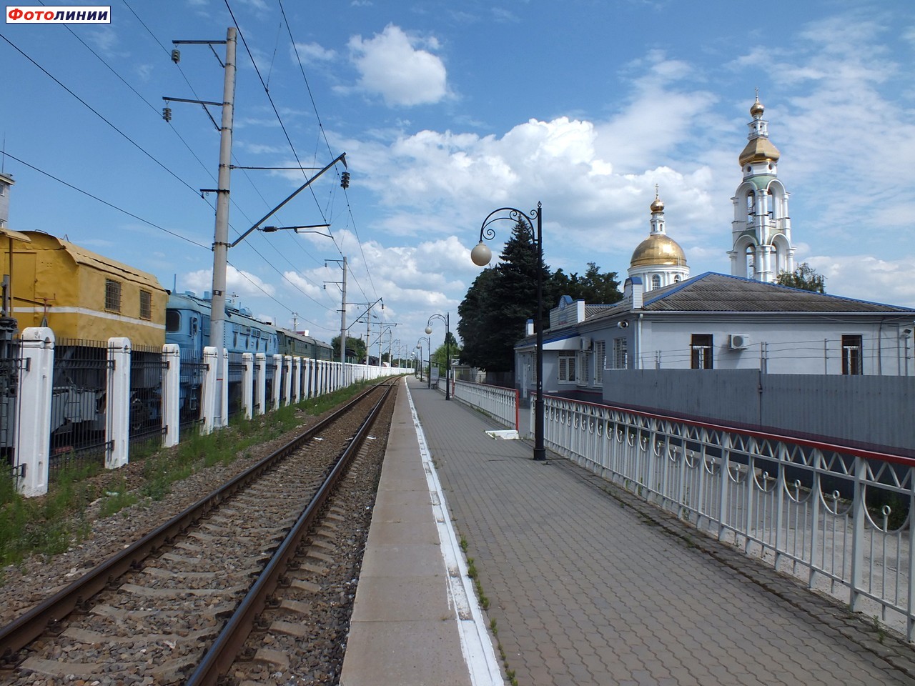 Платформа, вид в сторону ст. Ростов-Главный
