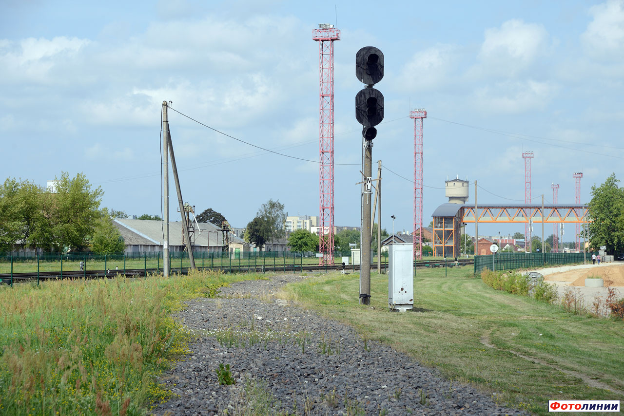 Входной светофор со стороны разобранного перегона Мажейкяй - Реньге