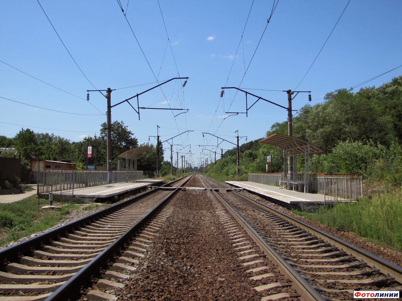 Вид платформ в сторону ст. Ростов-Западный