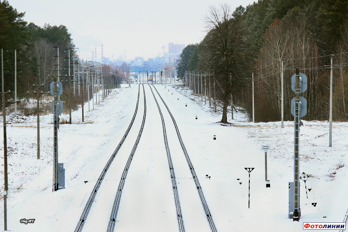 Знак границы станции и входные светофоры со стороны Новобелицкой