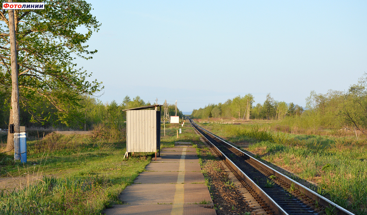 Вид с платформы в сторону Южно-Сахалинска