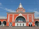 станция Чернигов: Фасад вокзала и выход на перон