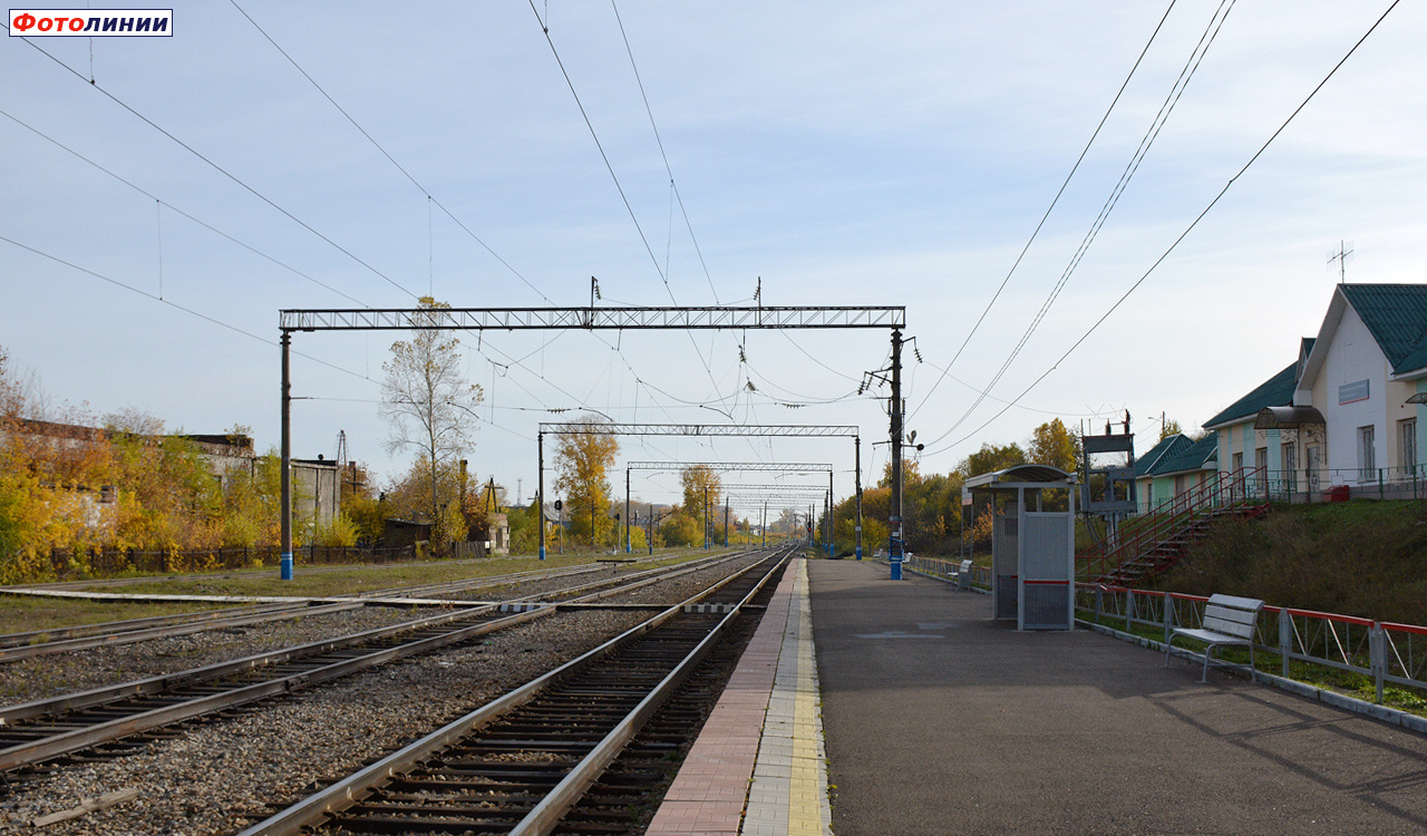 Вид с платформы в сторону Красноярска