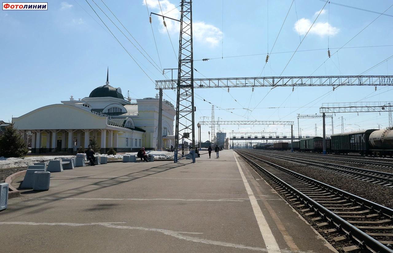 Платформа из Барнаула. Вид в сторону Барнаула