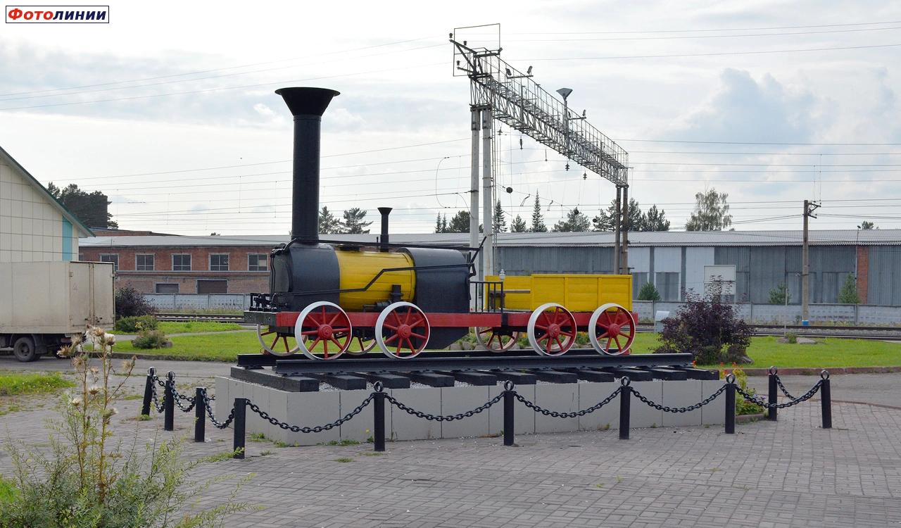 Памятник паровозу Черепановых