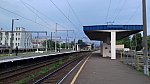 о.п. Протасов Яр: Пассажирский павильон на первой платформе; вид на Киев-Пасс